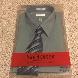 Men’s long sleeve button down shirt with tie